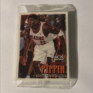 NBA Hoops Skybox Scottie Pippen Trading Card( sealed)